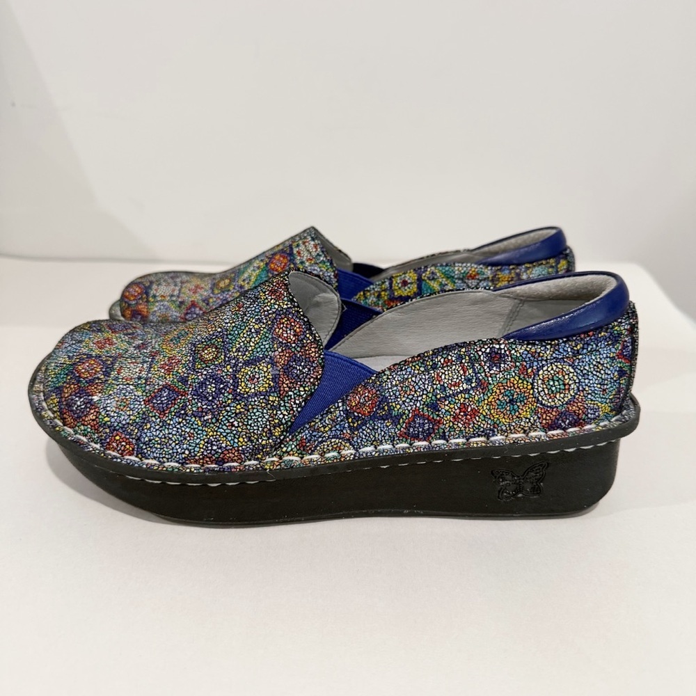 ALEGRIA Debra Deb-843 Aztec Print Clogs Nurse Comfort Size 38 US 8-8.5